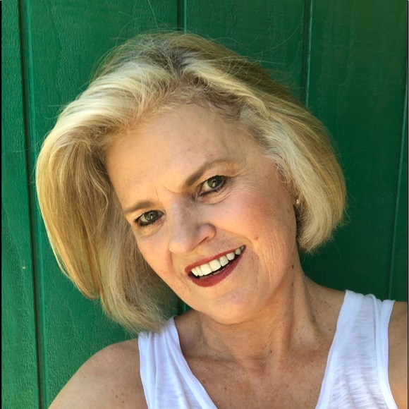 Meet your Posher, Ann - Picture 1 of 1